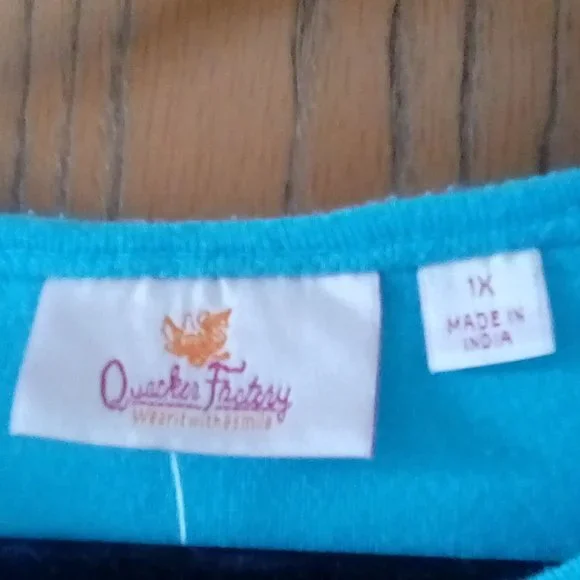 NWOT top - Picture 3 of 5